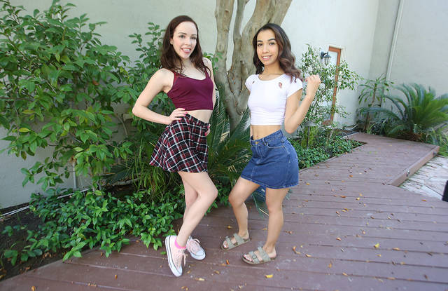 Главное правило семьи — послушно ублажать папин член