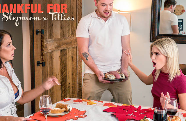 Елдак сынишки в подарок маме и дочке в день благодарения