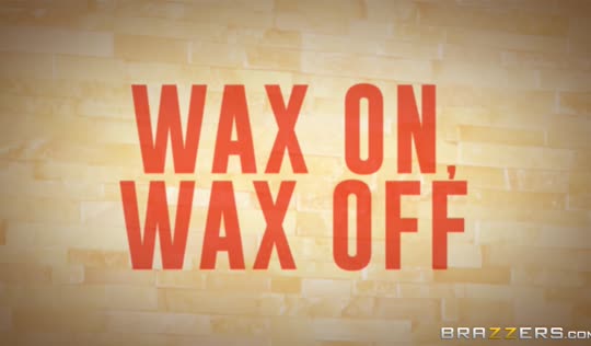 Массажистка-лесбиянка работает с очередной пациенткой