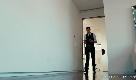 Групповуха с милфами - пареньку пришлось потрудиться